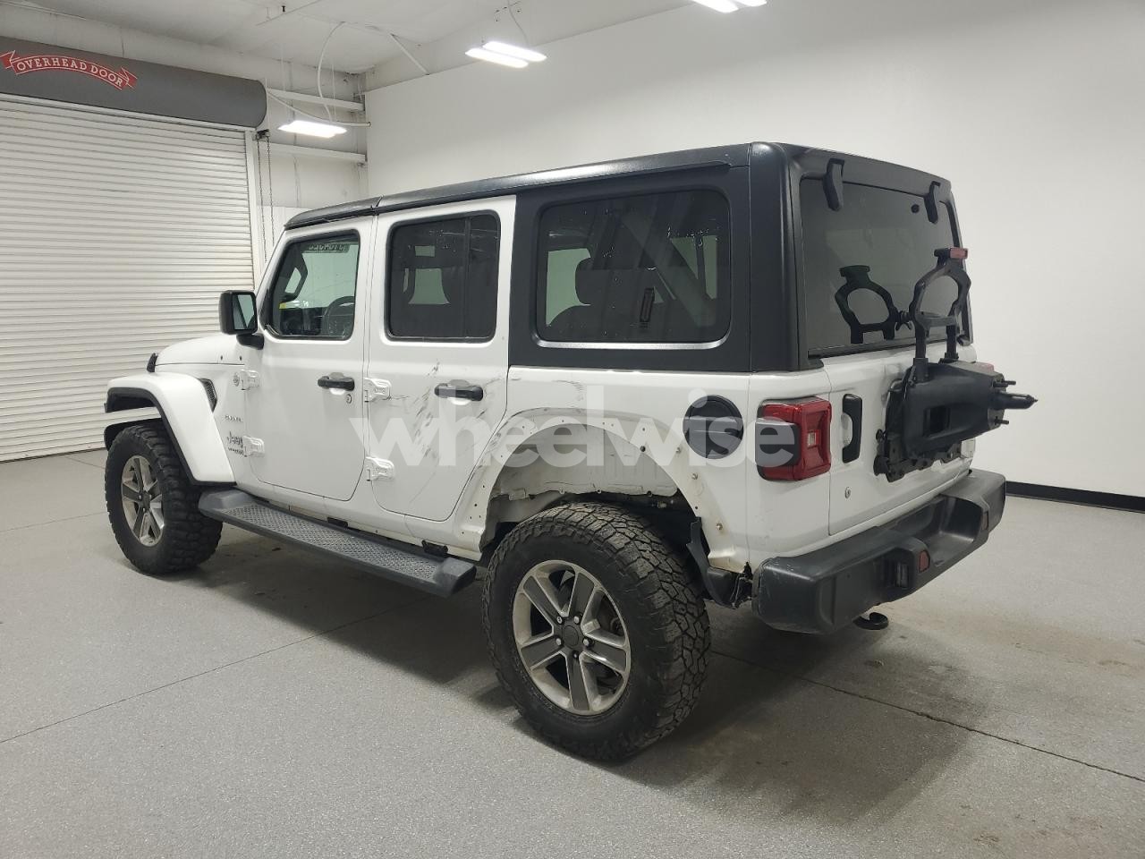 Photo 2 of 2019 JEEP WRANGLER UNLIMITED SAHARA (VIN 1C4HJXEN3KW527950)