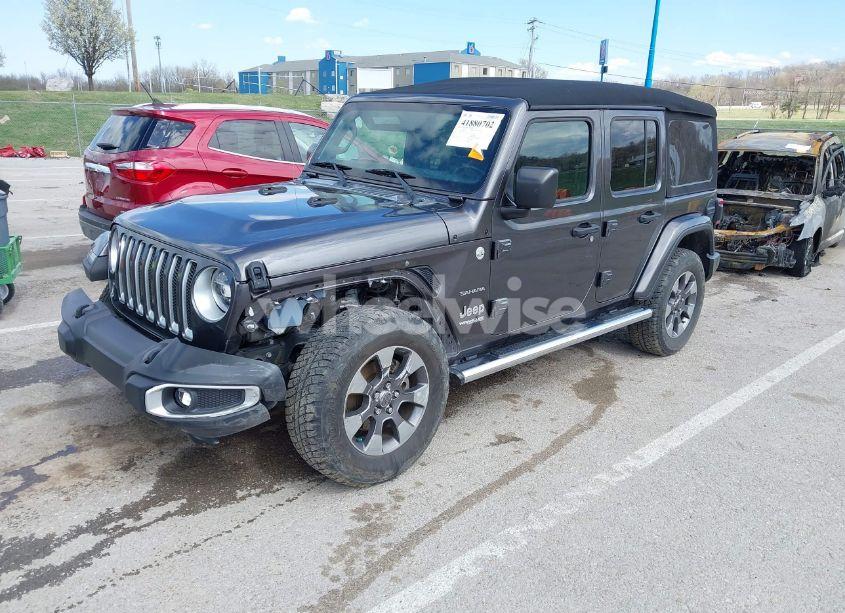 Photo 2 of 2019 Jeep Wrangler UNLIMITED SAHARA ALTITUDE 4X4 (VIN 1C4HJXEN3KW622167)