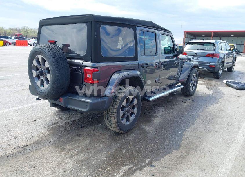 Photo 4 of 2019 Jeep Wrangler UNLIMITED SAHARA ALTITUDE 4X4 (VIN 1C4HJXEN3KW622167)