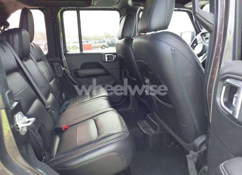 Photo 8 of 2019 Jeep Wrangler UNLIMITED SAHARA ALTITUDE 4X4 (VIN 1C4HJXEN3KW622167)