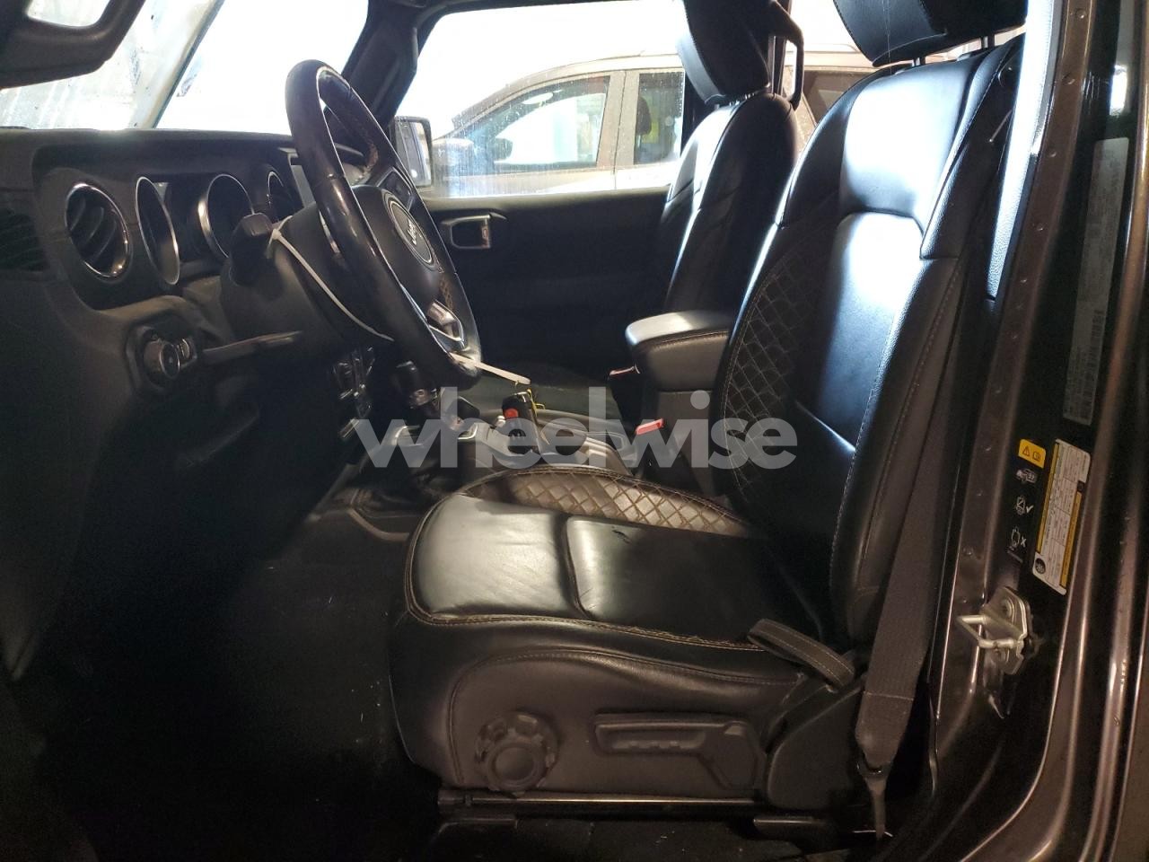 Photo 7 of 2020 JEEP WRANGLER UNLIMITED SAHARA (VIN 1C4HJXEN3LW344016)