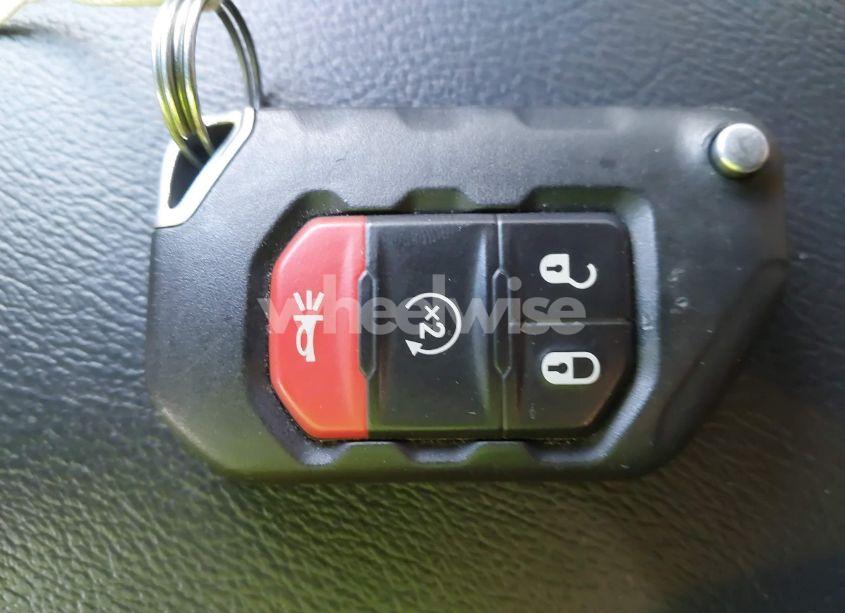 Photo 11 of 2021 Jeep Wrangler UNLIMITED SAHARA 4X4 (VIN 1C4HJXEN3MW717895)