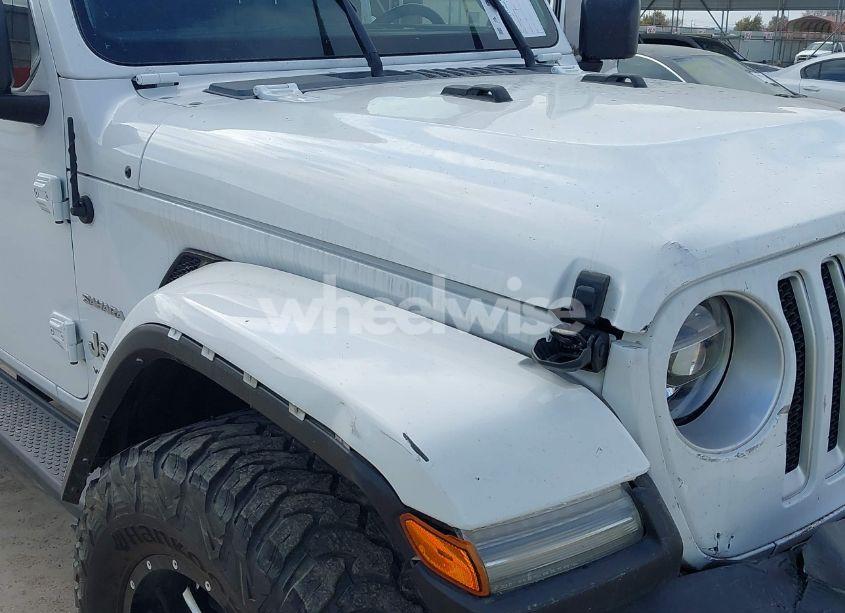 Photo 6 of 2021 Jeep Wrangler UNLIMITED SAHARA 4X4 (VIN 1C4HJXEN3MW717895)