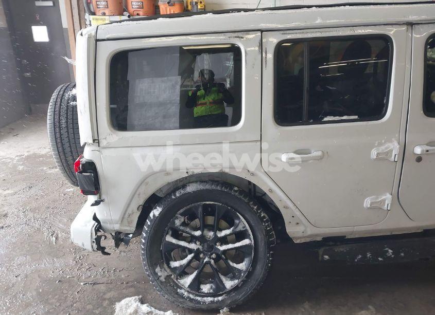 Photo 21 of 2022 Jeep Wrangler UNLIMITED HIGH ALTITUDE 4X4 (VIN 1C4HJXEN3NW222744)