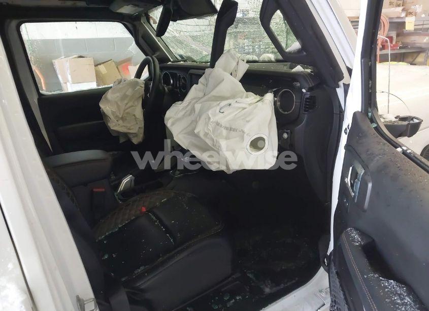 Photo 5 of 2022 Jeep Wrangler UNLIMITED HIGH ALTITUDE 4X4 (VIN 1C4HJXEN3NW222744)