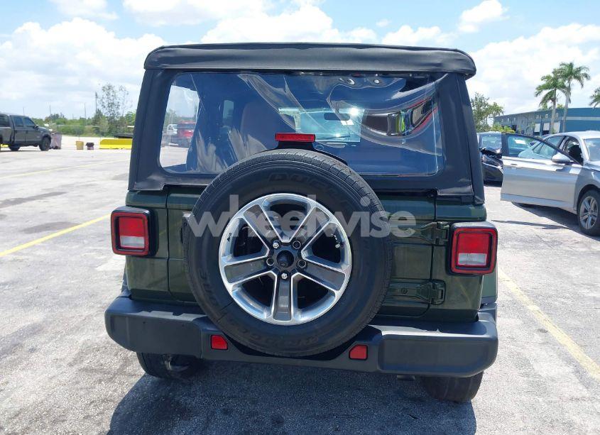 Photo 16 of 2022 Jeep Wrangler UNLIMITED SAHARA 4X4 (VIN 1C4HJXEN3NW242458)