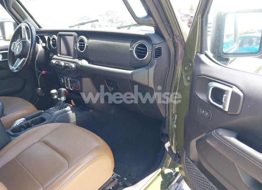 Photo 5 of 2022 Jeep Wrangler UNLIMITED SAHARA 4X4 (VIN 1C4HJXEN3NW242458)