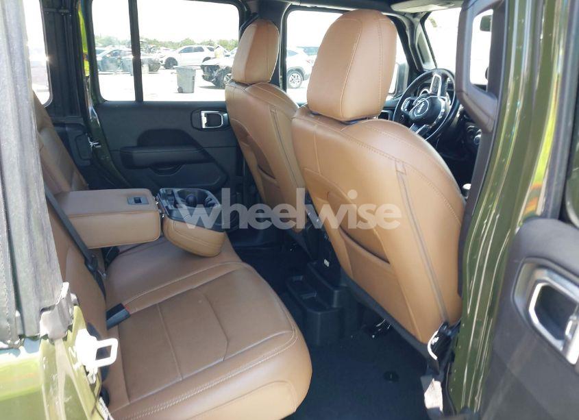 Photo 8 of 2022 Jeep Wrangler UNLIMITED SAHARA 4X4 (VIN 1C4HJXEN3NW242458)