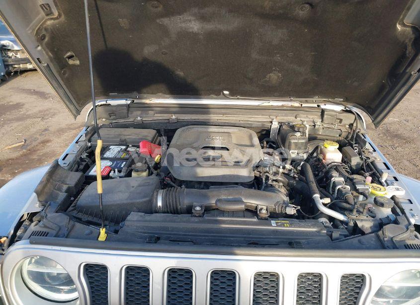 Photo 10 of 2018 Jeep Wrangler UNLIMITED SAHARA 4X4 (VIN 1C4HJXEN4JW173435)