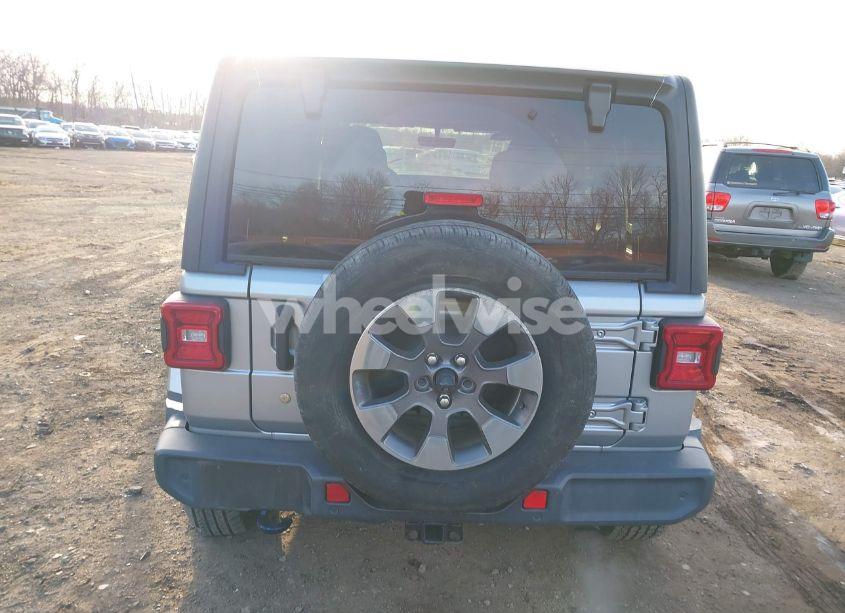 Photo 17 of 2018 Jeep Wrangler UNLIMITED SAHARA 4X4 (VIN 1C4HJXEN4JW173435)