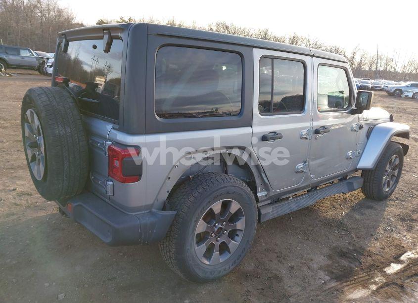 Photo 18 of 2018 Jeep Wrangler UNLIMITED SAHARA 4X4 (VIN 1C4HJXEN4JW173435)