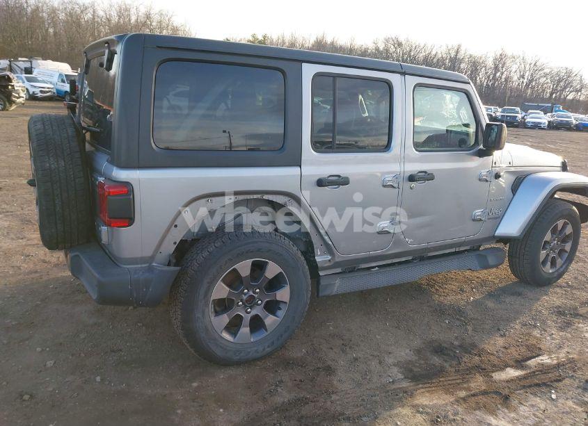 Photo 19 of 2018 Jeep Wrangler UNLIMITED SAHARA 4X4 (VIN 1C4HJXEN4JW173435)