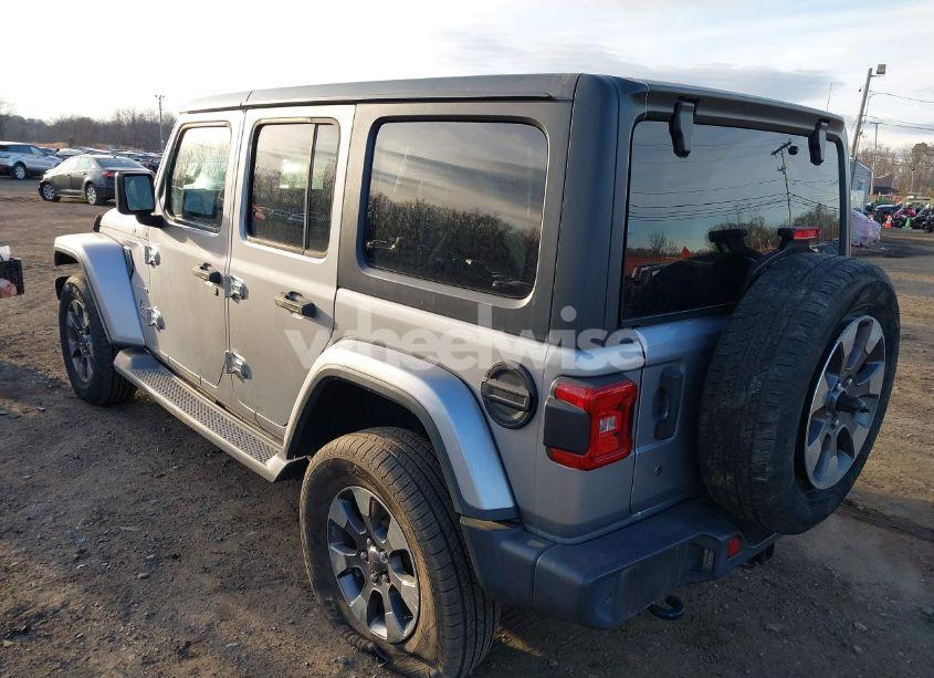 Photo 6 of 2018 Jeep Wrangler UNLIMITED SAHARA 4X4 (VIN 1C4HJXEN4JW173435)