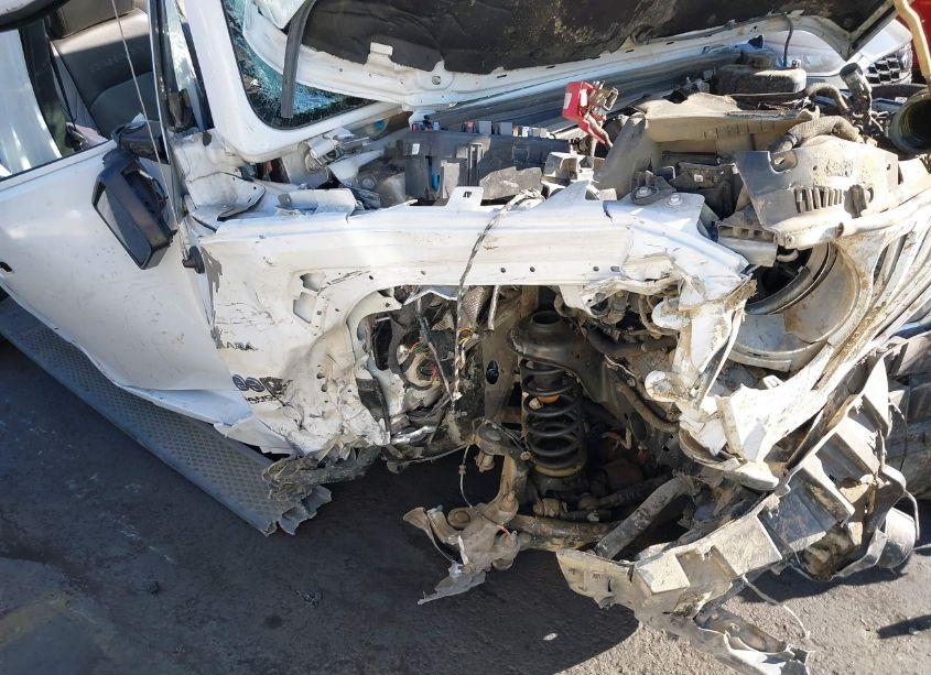 Photo 12 of 2019 Jeep Wrangler UNLIMITED SAHARA 4X4 (VIN 1C4HJXEN4KW526077)