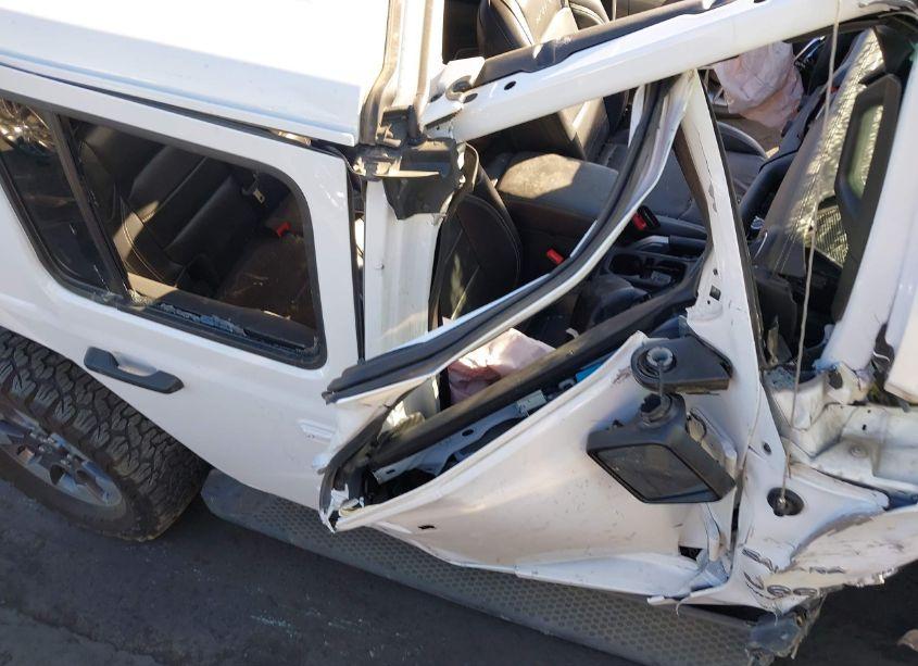 Photo 14 of 2019 Jeep Wrangler UNLIMITED SAHARA 4X4 (VIN 1C4HJXEN4KW526077)