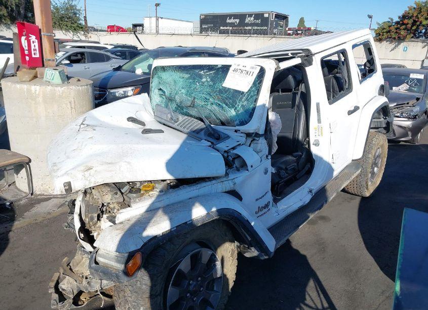 Photo 2 of 2019 Jeep Wrangler UNLIMITED SAHARA 4X4 (VIN 1C4HJXEN4KW526077)