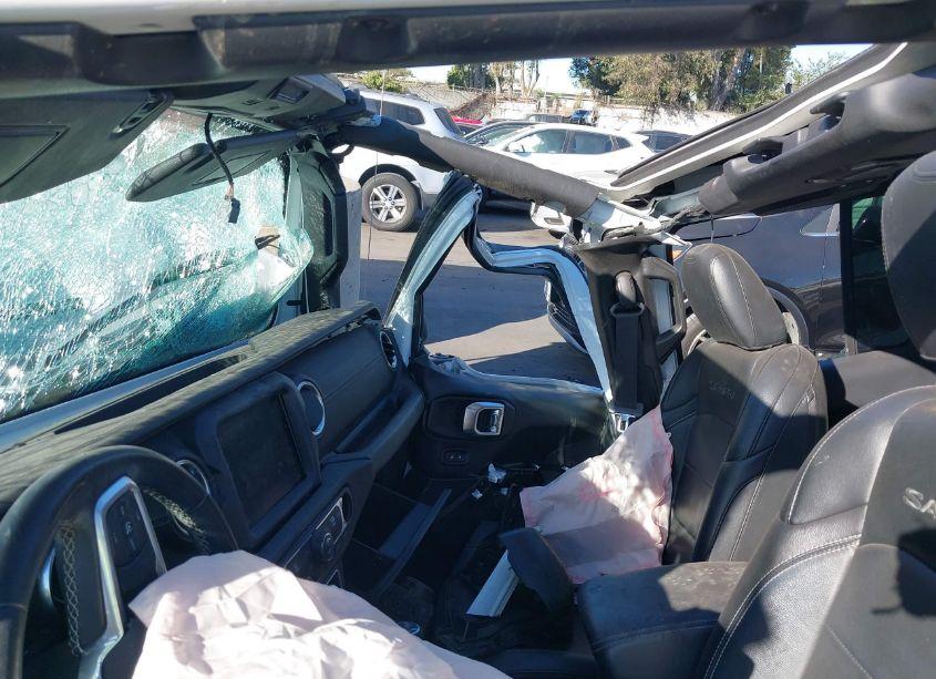 Photo 21 of 2019 Jeep Wrangler UNLIMITED SAHARA 4X4 (VIN 1C4HJXEN4KW526077)