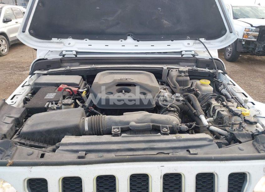 Photo 10 of 2019 Jeep Wrangler UNLIMITED SAHARA 4X4 (VIN 1C4HJXEN4KW592063)