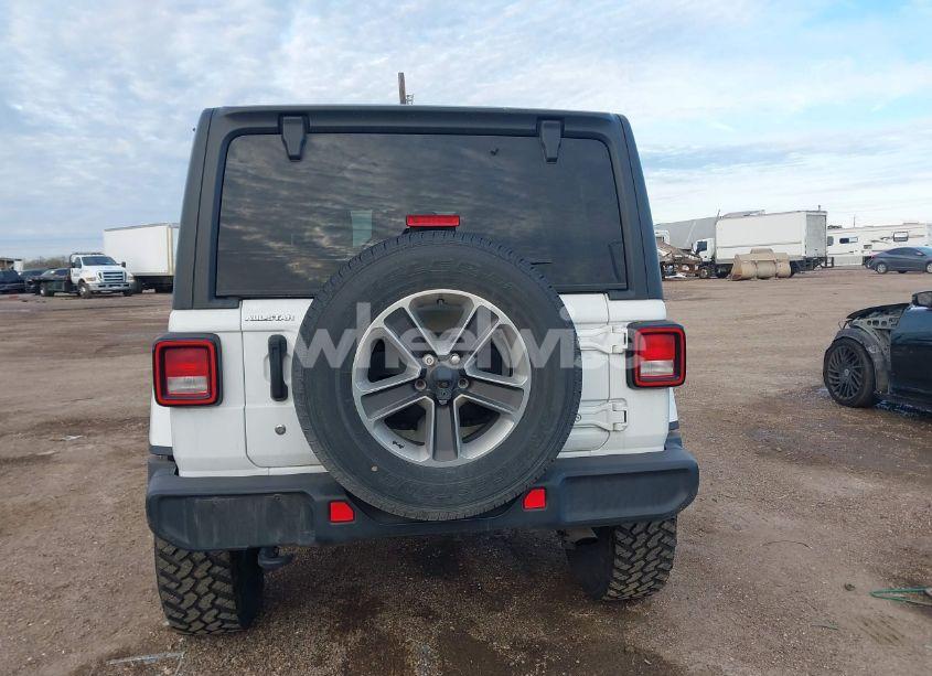 Photo 16 of 2019 Jeep Wrangler UNLIMITED SAHARA 4X4 (VIN 1C4HJXEN4KW592063)