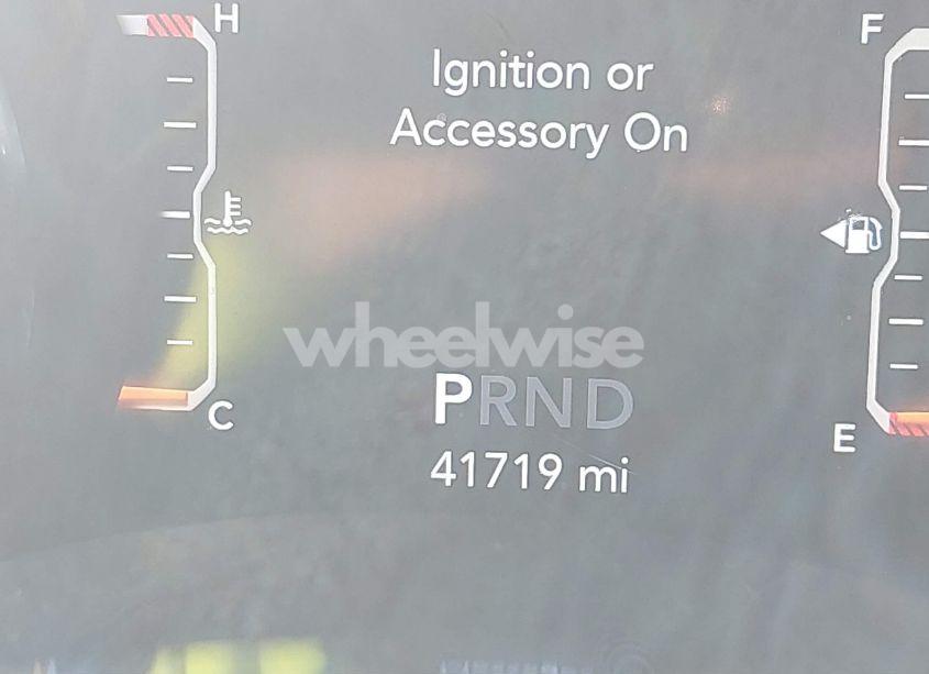 Photo 15 of 2019 Jeep Wrangler UNLIMITED SAHARA 4X4 (VIN 1C4HJXEN4KW686850)