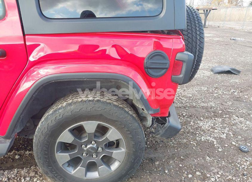 Photo 6 of 2019 Jeep Wrangler UNLIMITED SAHARA 4X4 (VIN 1C4HJXEN4KW686850)