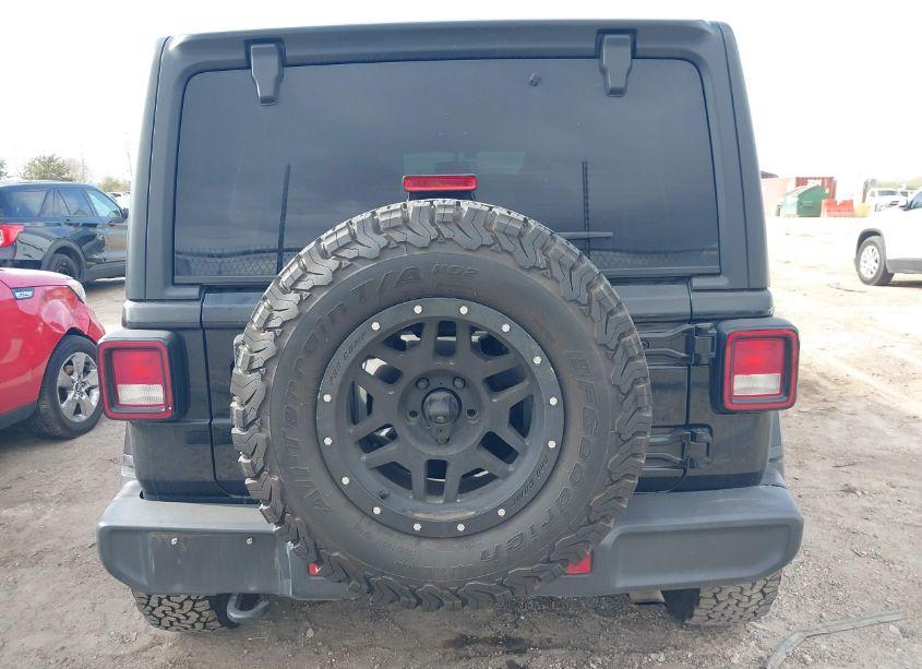 Photo 17 of 2020 Jeep Wrangler UNLIMITED SAHARA 4X4 (VIN 1C4HJXEN4LW127736)