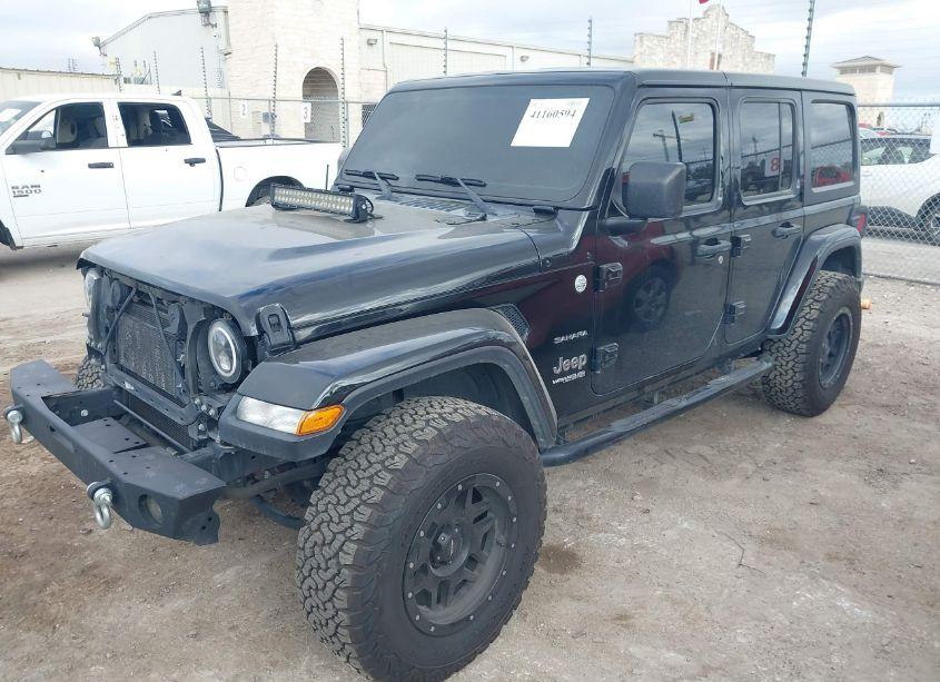Photo 2 of 2020 Jeep Wrangler UNLIMITED SAHARA 4X4 (VIN 1C4HJXEN4LW127736)
