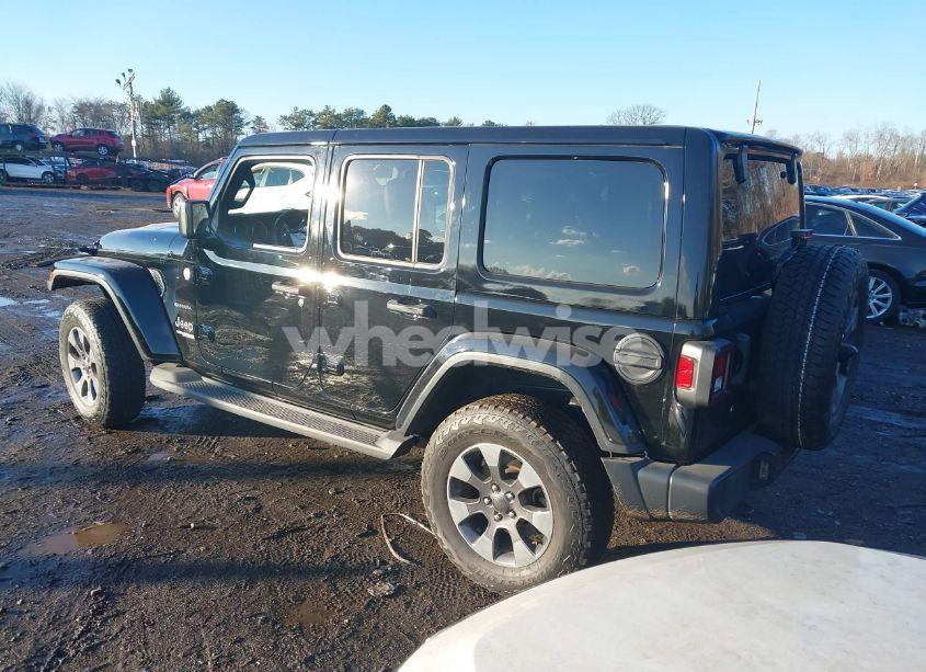 Photo 3 of 2020 Jeep Wrangler UNLIMITED SAHARA 4X4 (VIN 1C4HJXEN4LW157514)