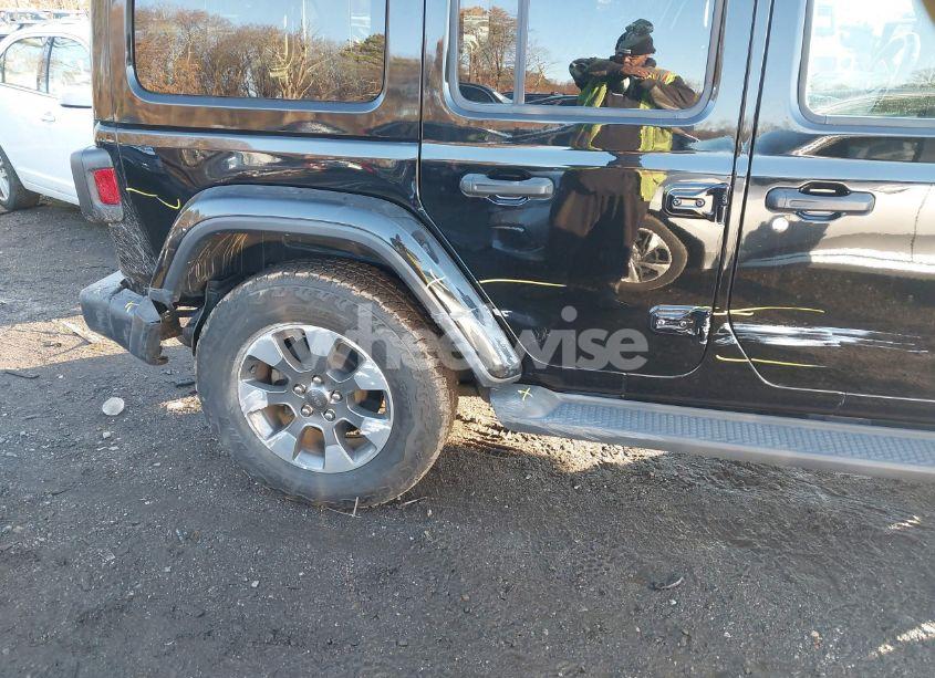 Photo 6 of 2020 Jeep Wrangler UNLIMITED SAHARA 4X4 (VIN 1C4HJXEN4LW157514)