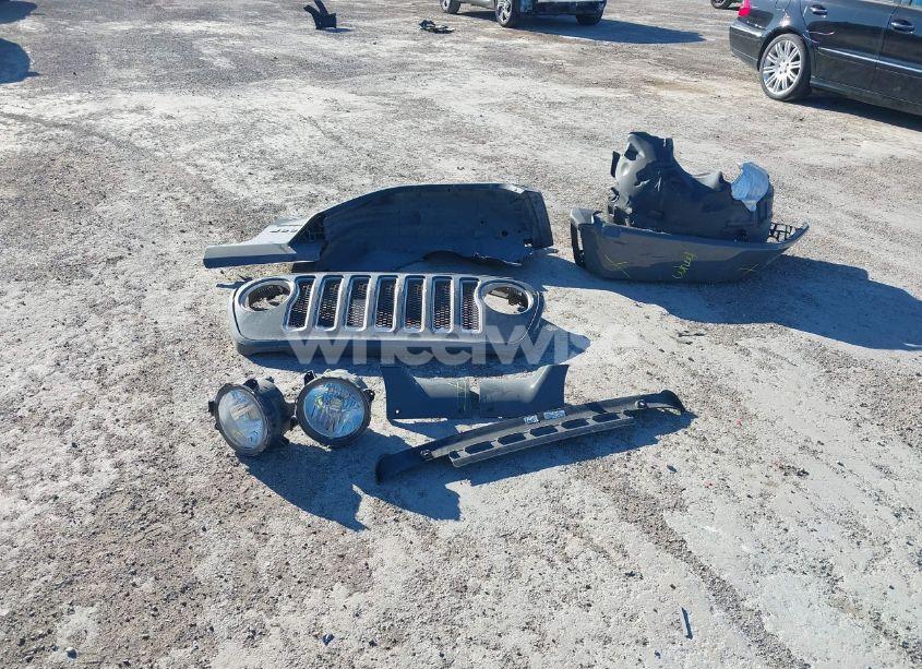 Photo 12 of 2020 Jeep Wrangler UNLIMITED SAHARA 4X4 (VIN 1C4HJXEN4LW310263)