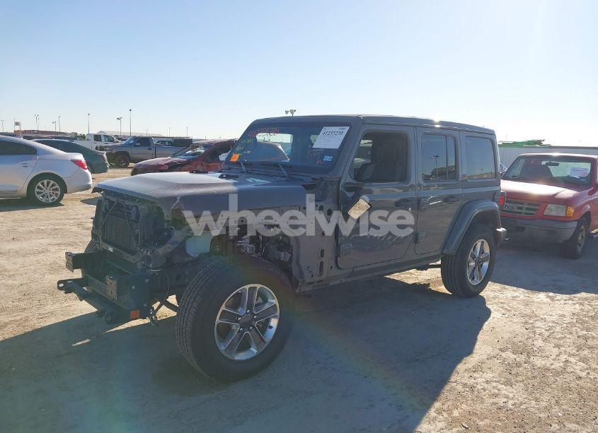 Photo 15 of 2020 Jeep Wrangler UNLIMITED SAHARA 4X4 (VIN 1C4HJXEN4LW310263)