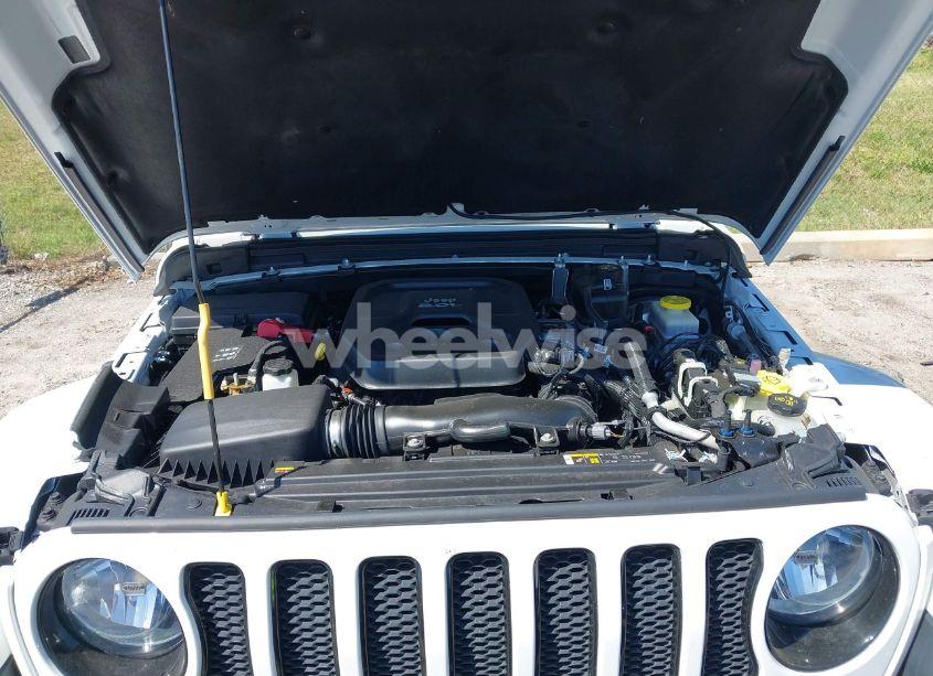 Photo 10 of 2020 Jeep Wrangler UNLIMITED SAHARA ALTITUDE 4X4 (VIN 1C4HJXEN4LW330867)