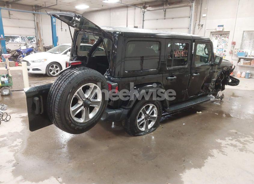 Photo 4 of 2021 Jeep Wrangler UNLIMITED SAHARA (VIN 1C4HJXEN4MW551838)