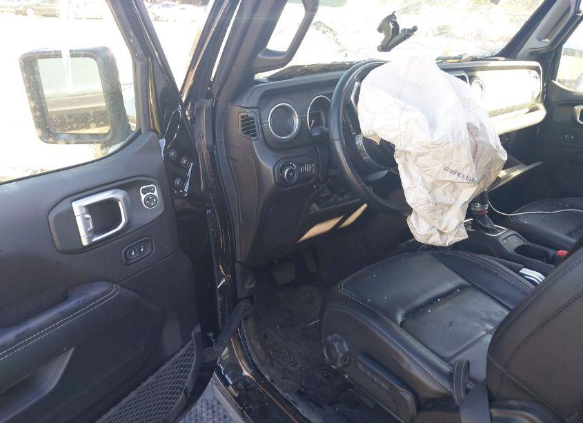 Photo 5 of 2022 Jeep Wrangler UNLIMITED SAHARA 4X4 (VIN 1C4HJXEN4NW262475)