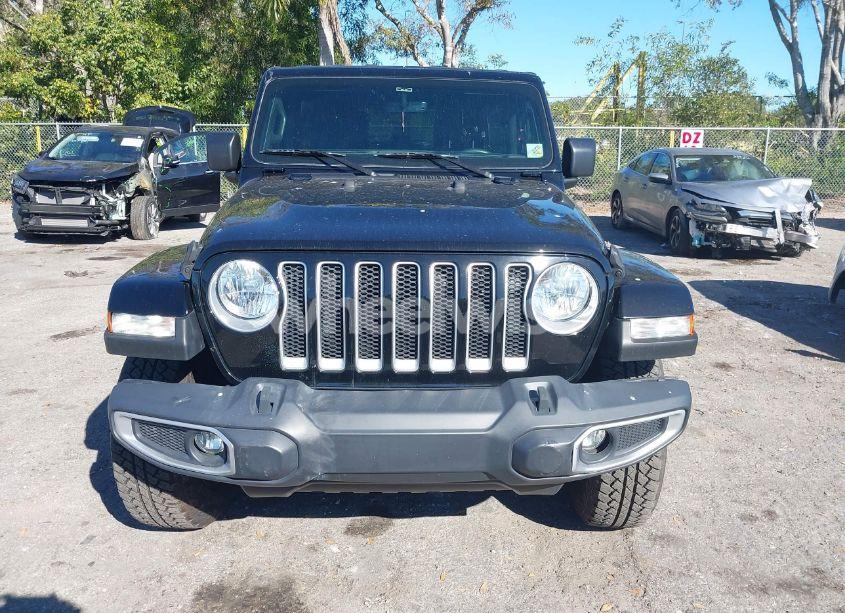 Photo 12 of 2018 Jeep Wrangler UNLIMITED SAHARA 4X4 (VIN 1C4HJXEN5JW211982)