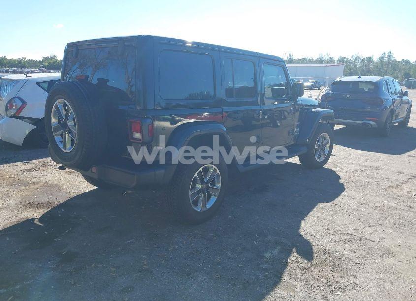 Photo 4 of 2018 Jeep Wrangler UNLIMITED SAHARA 4X4 (VIN 1C4HJXEN5JW211982)