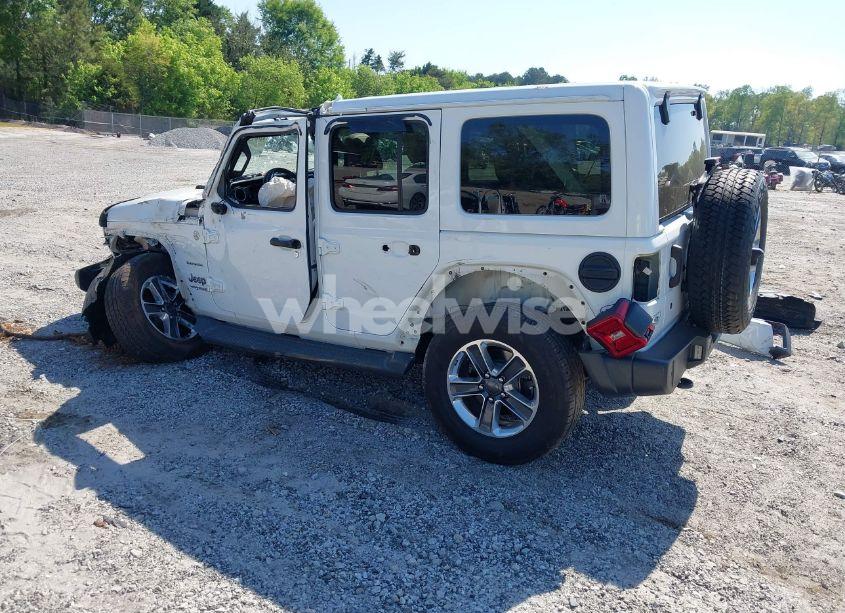 Photo 3 of 2019 Jeep Wrangler UNLIMITED SAHARA 4X4 (VIN 1C4HJXEN5KW509806)