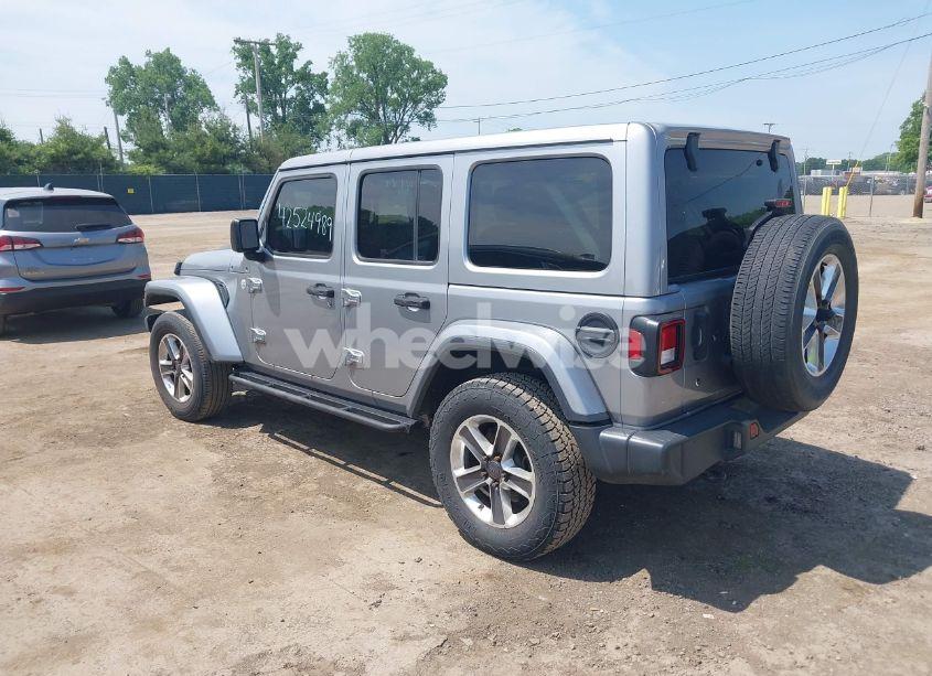 Photo 3 of 2019 Jeep Wrangler UNLIMITED SAHARA 4X4 (VIN 1C4HJXEN5KW542403)