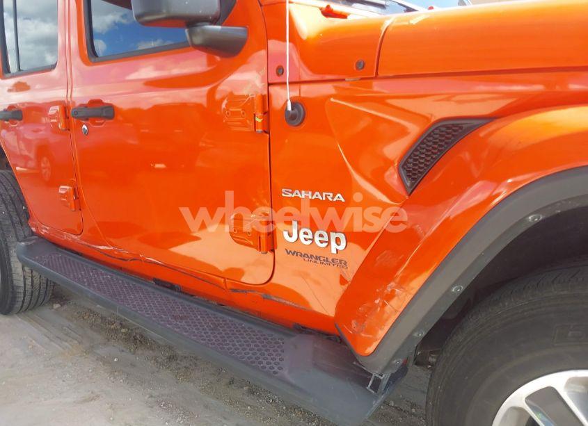 Photo 12 of 2018 Jeep Wrangler UNLIMITED SAHARA 4X4 (VIN 1C4HJXEN6JW249611)