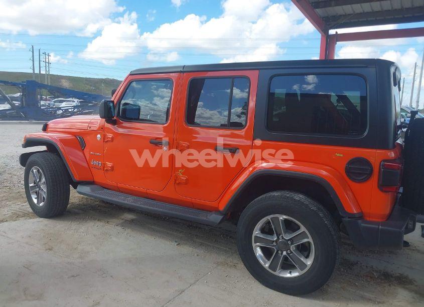 Photo 15 of 2018 Jeep Wrangler UNLIMITED SAHARA 4X4 (VIN 1C4HJXEN6JW249611)