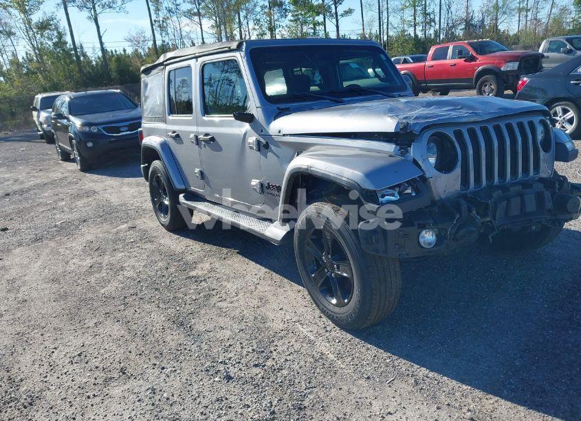 2020 Jeep Wrangler UNLIMITED SAHARA ALTITUDE 4X4 (VIN 1C4HJXEN6LW210682) main photo