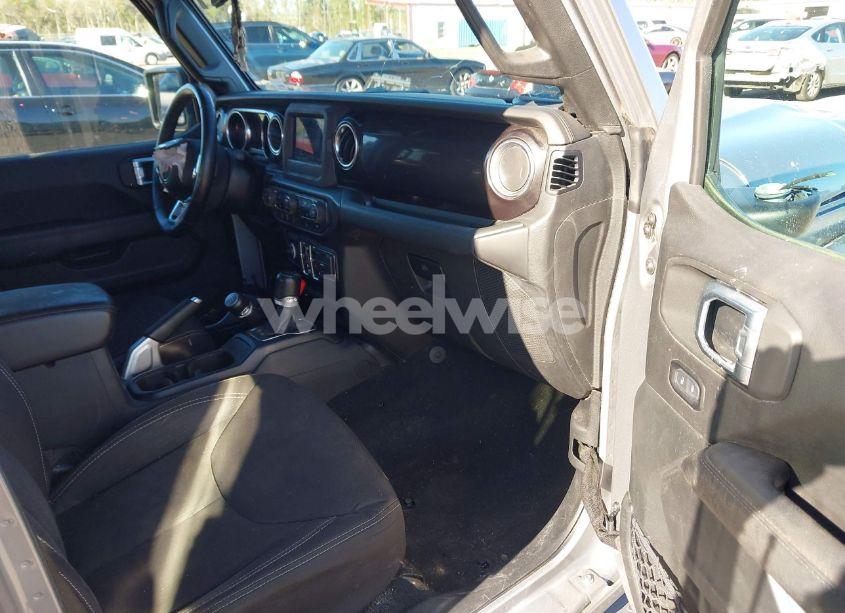 Photo 5 of 2020 Jeep Wrangler UNLIMITED SAHARA ALTITUDE 4X4 (VIN 1C4HJXEN6LW210682)