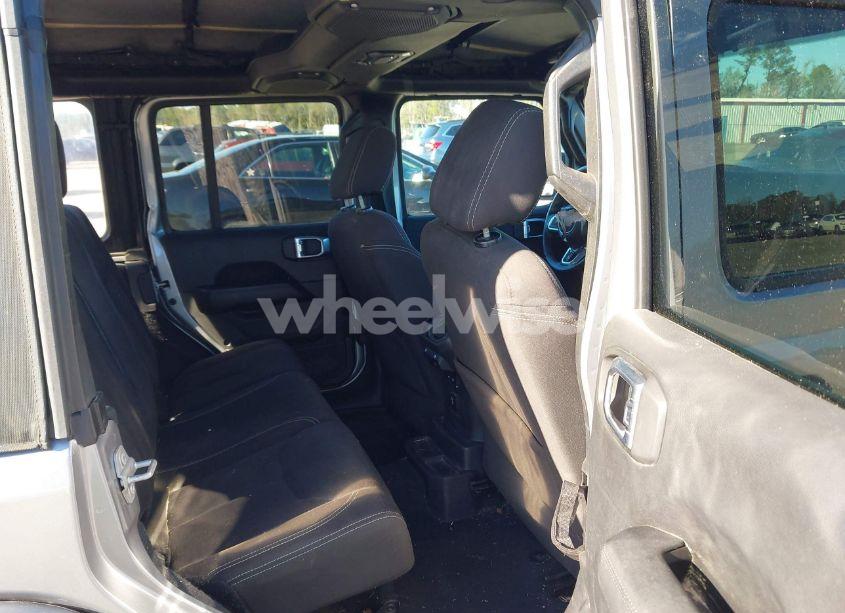 Photo 8 of 2020 Jeep Wrangler UNLIMITED SAHARA ALTITUDE 4X4 (VIN 1C4HJXEN6LW210682)