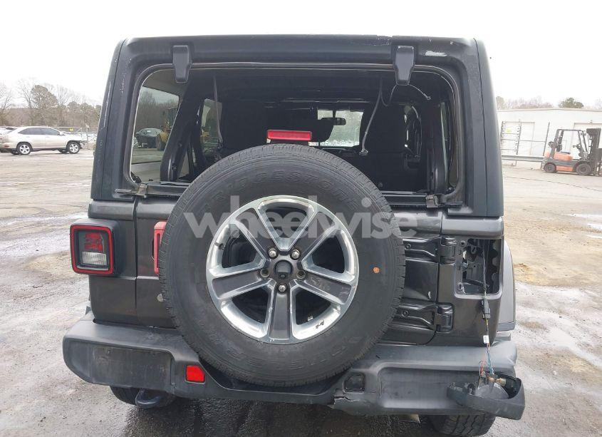 Photo 16 of 2020 Jeep Wrangler UNLIMITED SAHARA 4X4 (VIN 1C4HJXEN6LW256805)