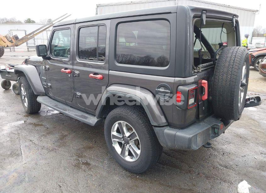 Photo 3 of 2020 Jeep Wrangler UNLIMITED SAHARA 4X4 (VIN 1C4HJXEN6LW256805)