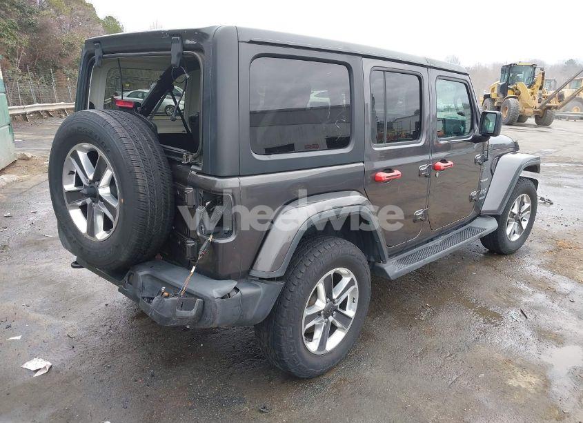 Photo 4 of 2020 Jeep Wrangler UNLIMITED SAHARA 4X4 (VIN 1C4HJXEN6LW256805)