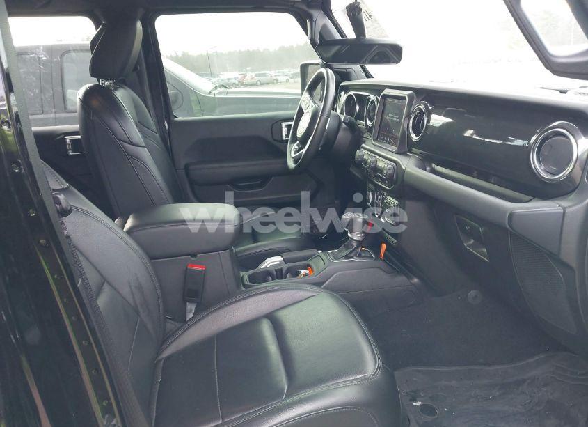 Photo 5 of 2022 Jeep Wrangler UNLIMITED SAHARA ALTITUDE 4X4 (VIN 1C4HJXEN6NW121231)