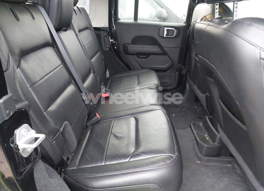 Photo 8 of 2022 Jeep Wrangler UNLIMITED SAHARA ALTITUDE 4X4 (VIN 1C4HJXEN6NW121231)