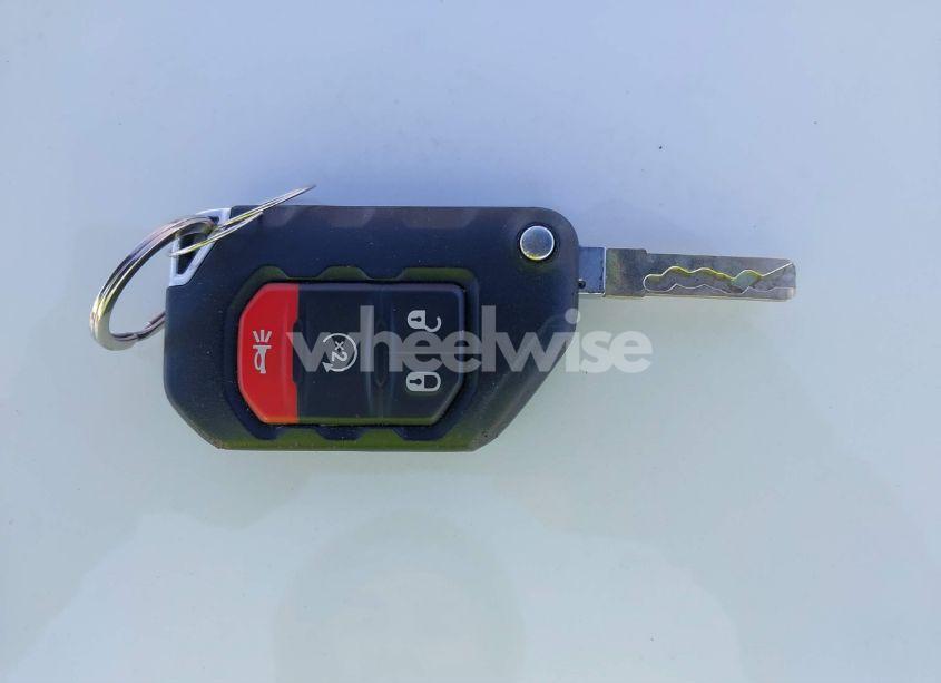 Photo 11 of 2019 Jeep Wrangler UNLIMITED SAHARA 4X4 (VIN 1C4HJXEN7KW641854)