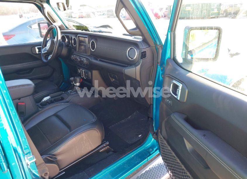 Photo 5 of 2019 Jeep Wrangler UNLIMITED SAHARA 4X4 (VIN 1C4HJXEN7KW641854)